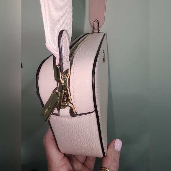 Kate Spade Madison Mini Camera Bag Crossbody Conch Pink nwt - Picture 3 of 10